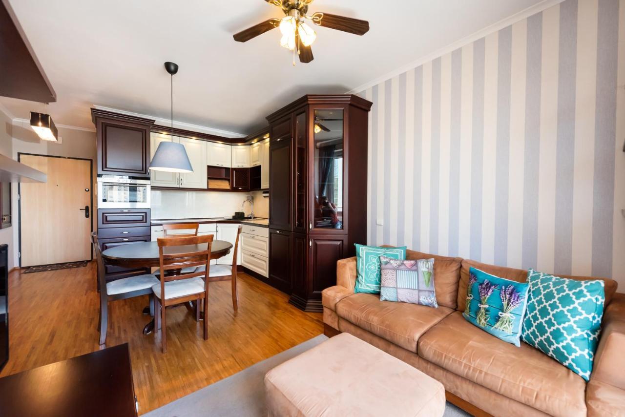 Metro Wilanowska Homely Apartment ワルシャワ エクステリア 写真