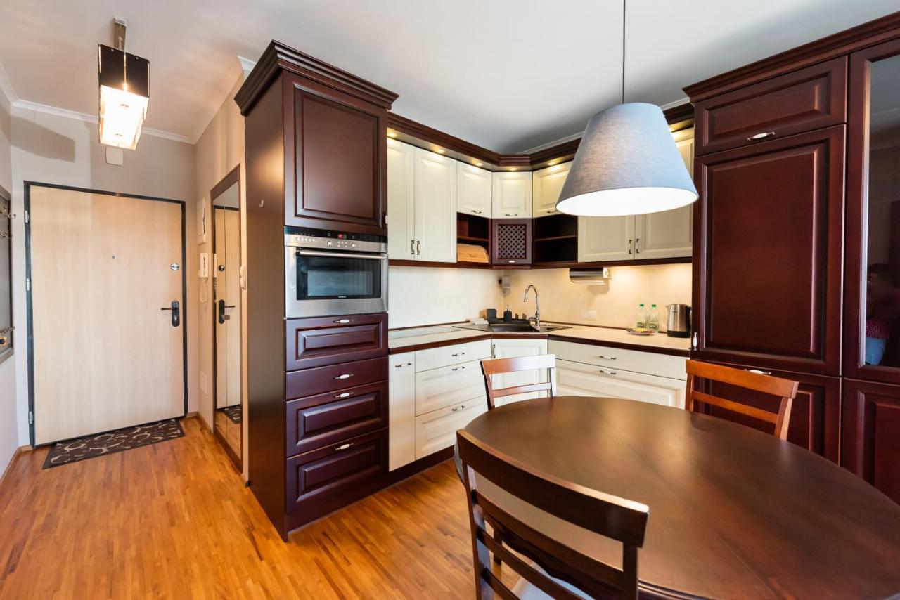 Metro Wilanowska Homely Apartment ワルシャワ エクステリア 写真