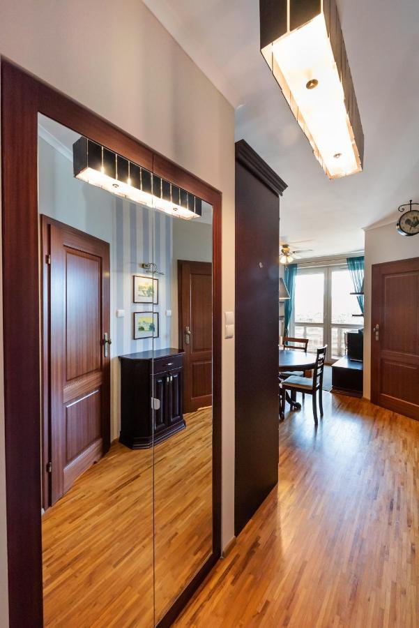 Metro Wilanowska Homely Apartment ワルシャワ エクステリア 写真